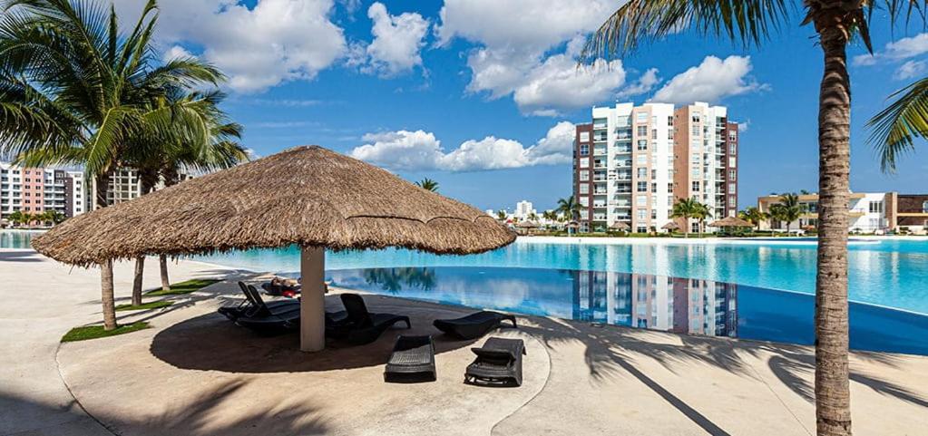 In Love Dream Vacations Apartman Cancún Kültér fotó